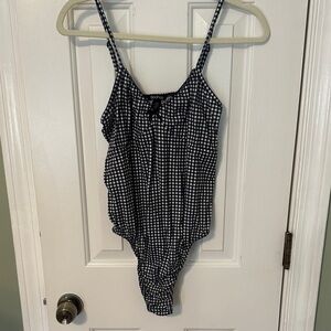Boohoo Gingham Tie-Front Bodysuit. Bundle any 3 of my bodysuits for $15